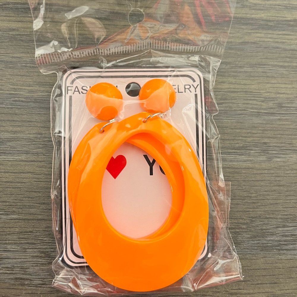 Orange circle fashion drop earrings. Bundle and save!